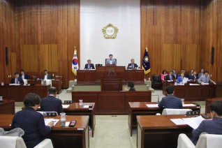 제211회 삼척시의회(정례회) 개회(제2차 본회의) 대표이미지