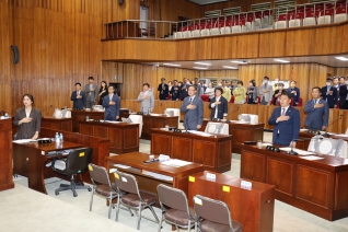 제220회 정례회 개회... 후반기 의장단 선출 대표이미지