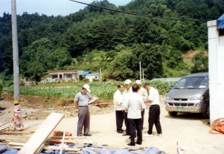 재해특위 수해현장 답사(성내동)<1> 대표이미지